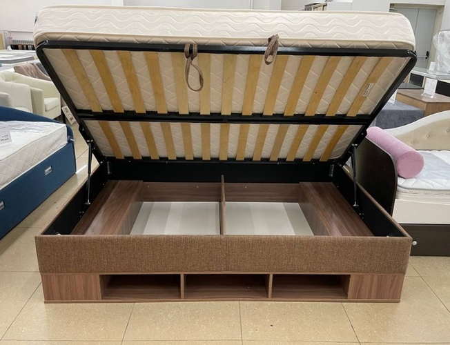 Кровать тахта Lancaster 1 с подъемным механизмом